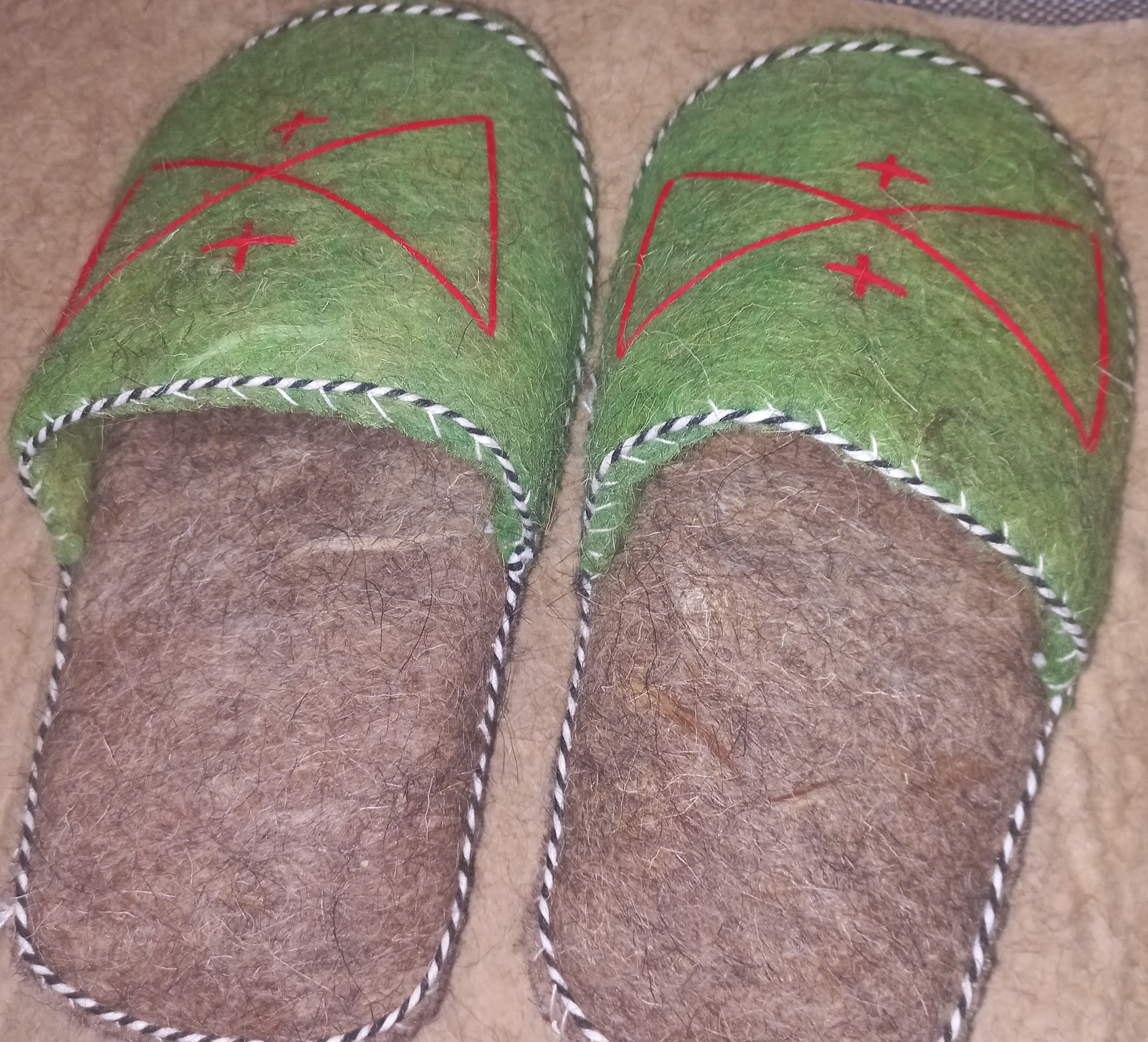 دمپایی پشمی روفرشی رنگ زغالی